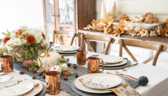 Thanksgiving table setting setup decor soft decorations Thanksgiving dinner